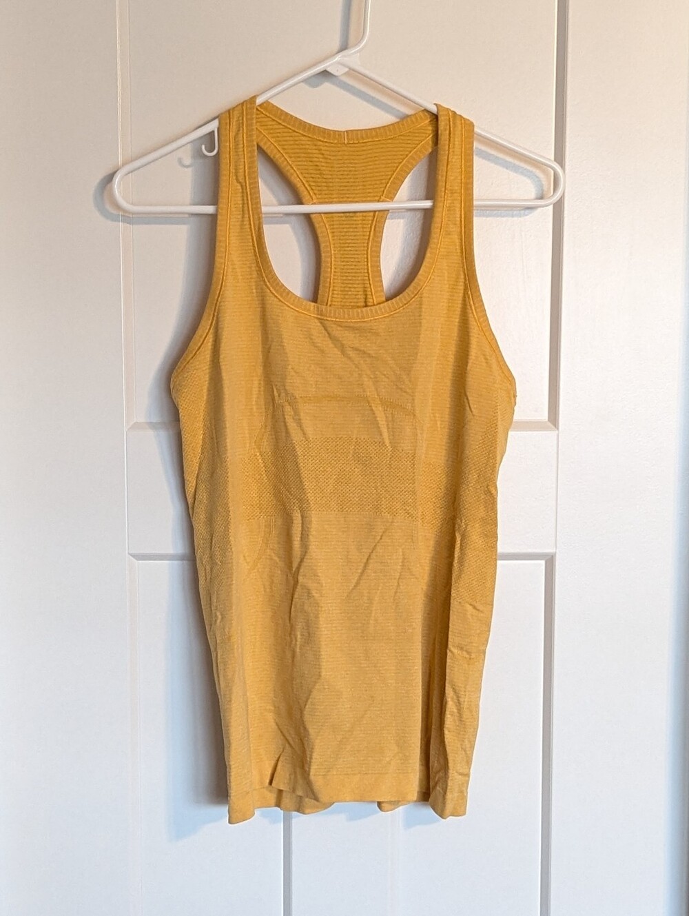 Lululemon Swiftly Tank Top - Gold sz 10